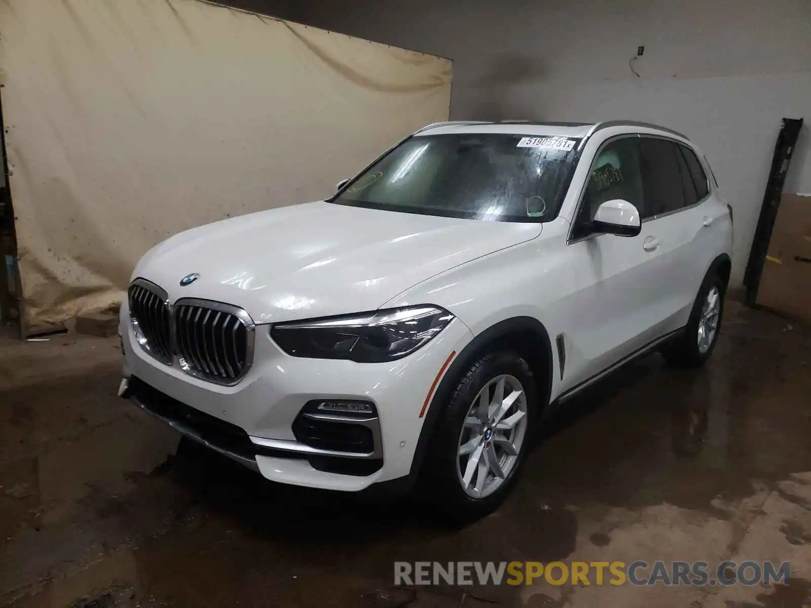 2 Photograph of a damaged car 5UXCR6C54KLK86948 BMW X5 2019