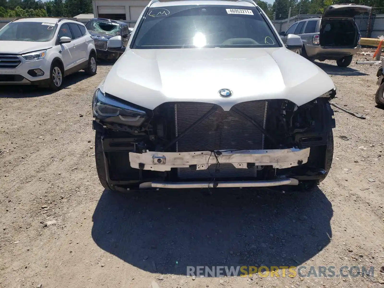 9 Photograph of a damaged car 5UXCR6C54KLK87422 BMW X5 2019