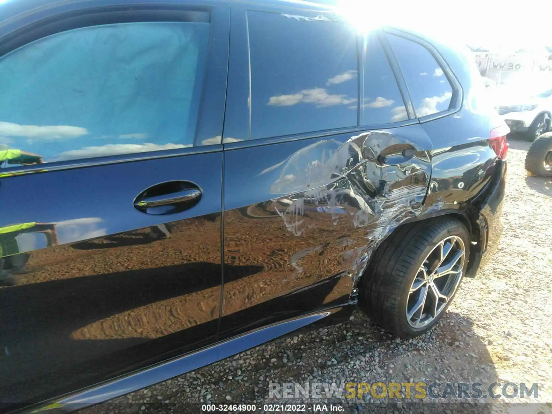 6 Photograph of a damaged car 5UXCR6C54KLK88165 BMW X5 2019