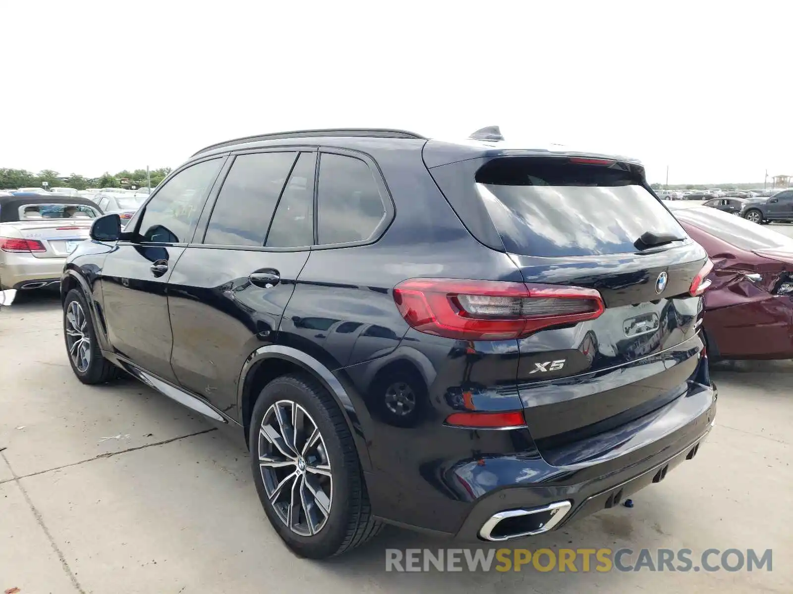 3 Photograph of a damaged car 5UXCR6C54KLL04428 BMW X5 2019