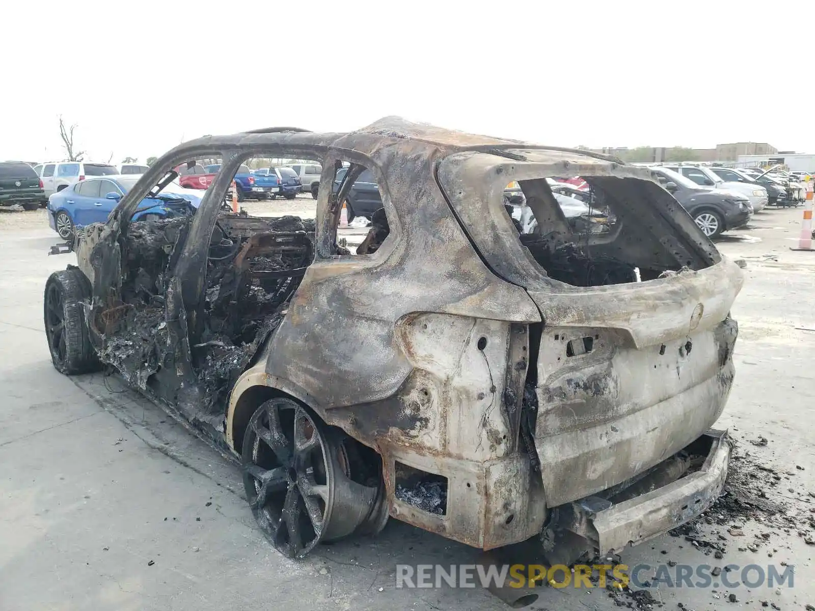 3 Photograph of a damaged car 5UXCR6C54KLL07443 BMW X5 2019