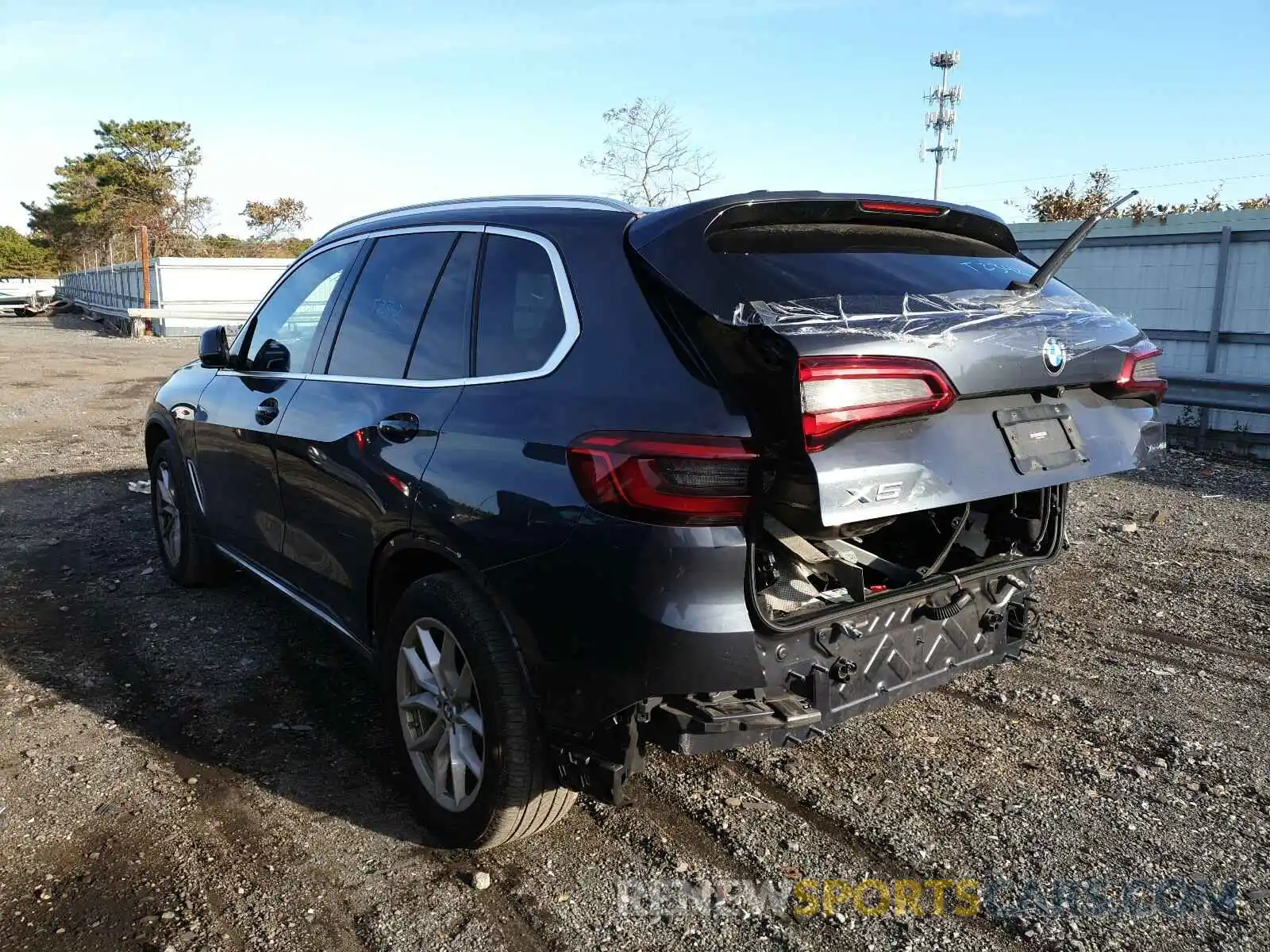 3 Photograph of a damaged car 5UXCR6C54KLL09760 BMW X5 2019