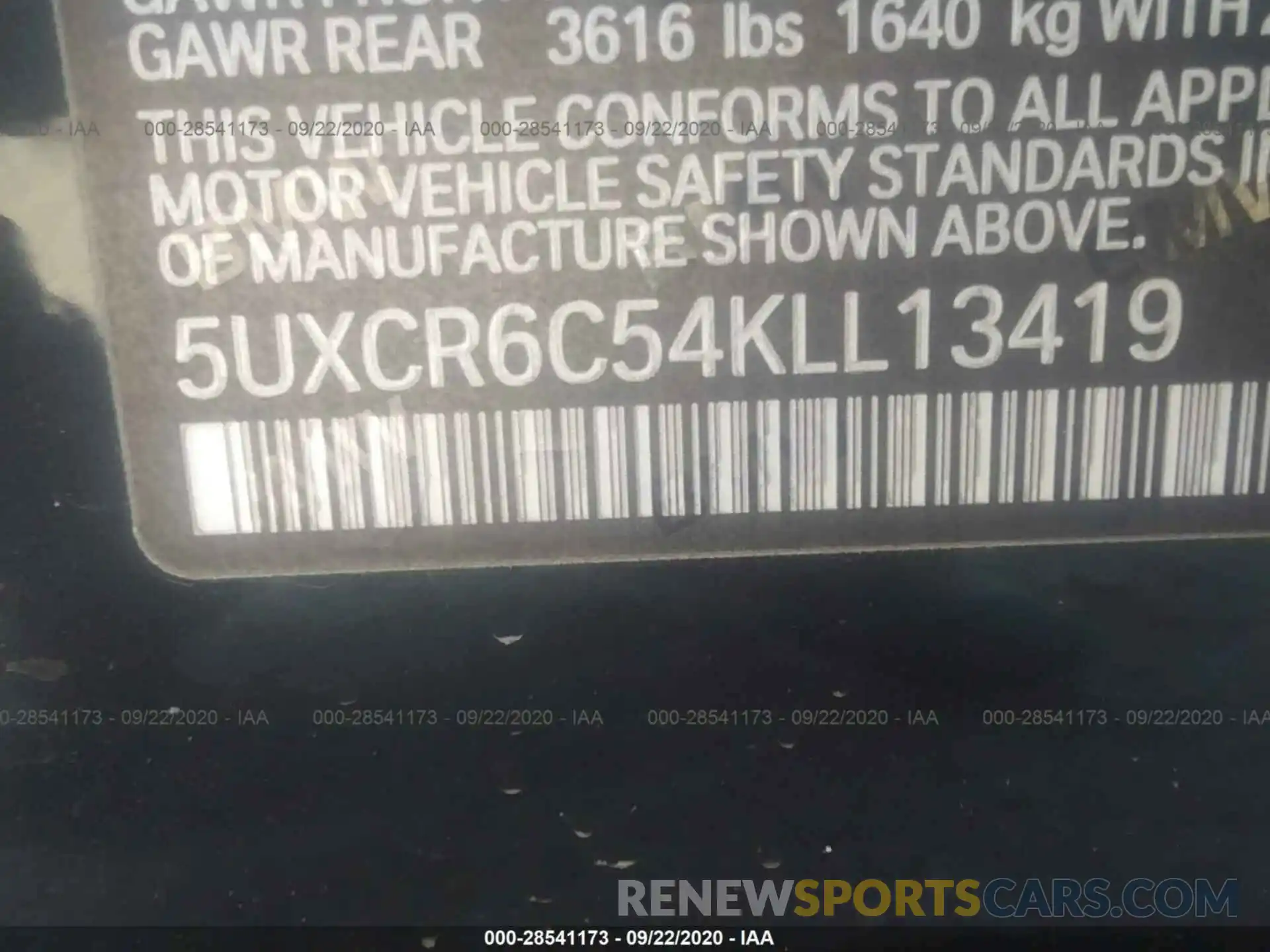 9 Photograph of a damaged car 5UXCR6C54KLL13419 BMW X5 2019