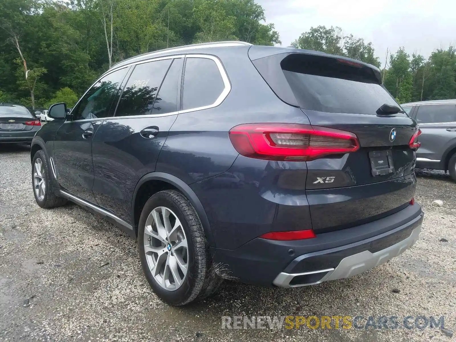 3 Photograph of a damaged car 5UXCR6C54KLL22296 BMW X5 2019