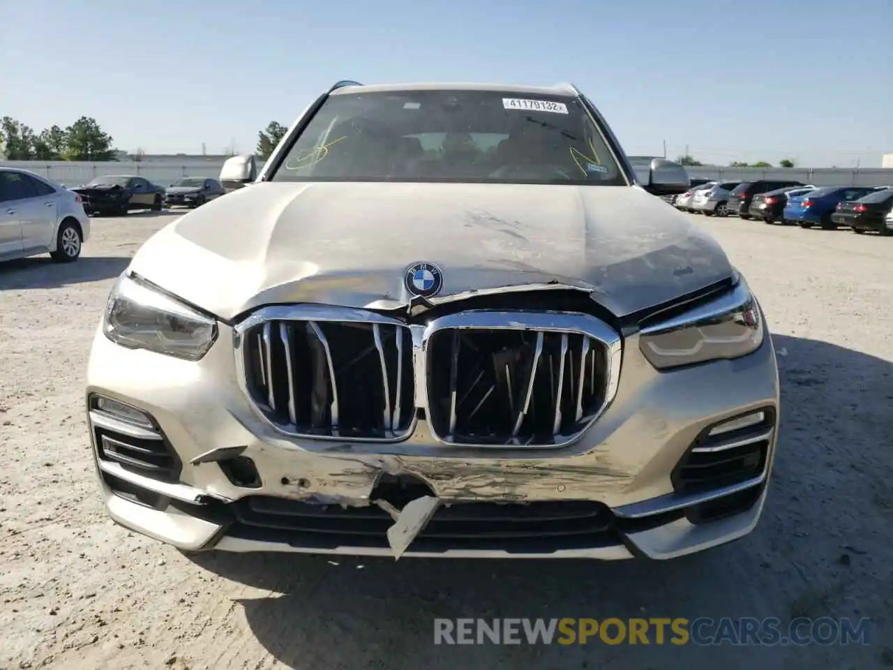 9 Photograph of a damaged car 5UXCR6C54KLL31175 BMW X5 2019