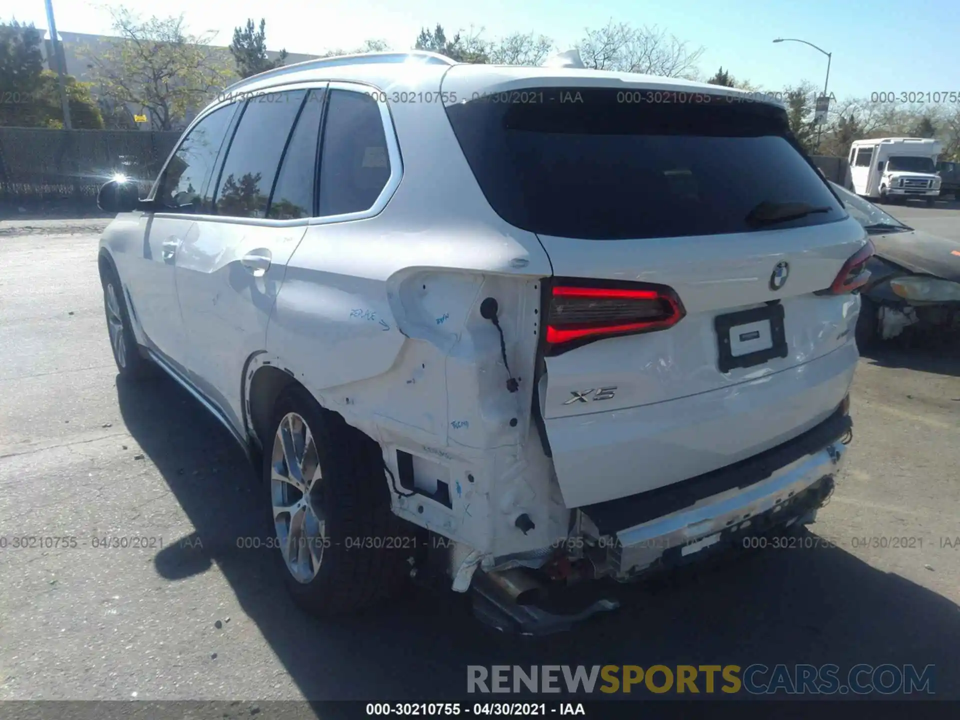 6 Photograph of a damaged car 5UXCR6C54KLL51149 BMW X5 2019