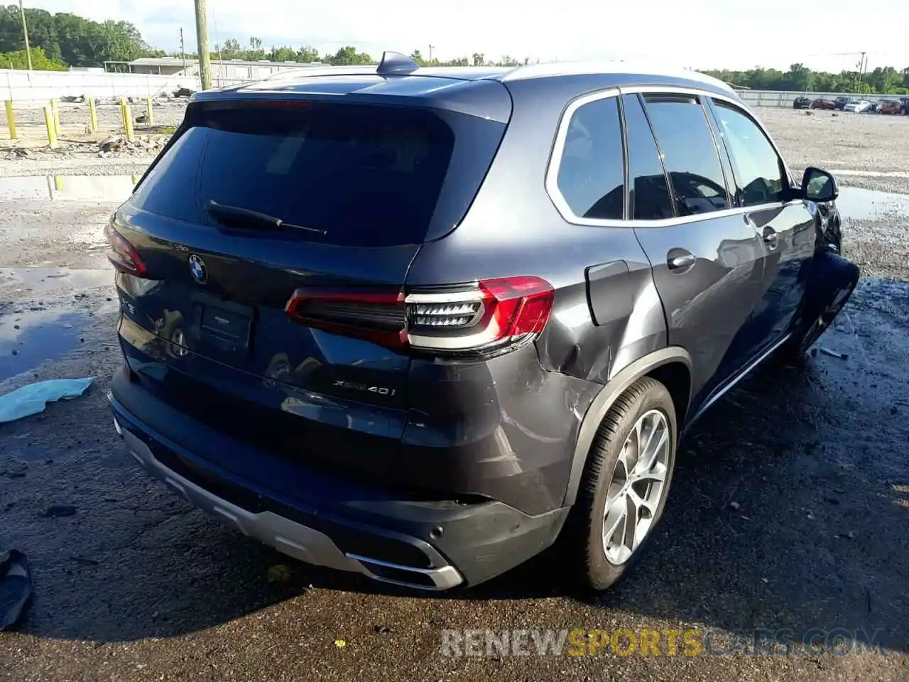 4 Photograph of a damaged car 5UXCR6C55KLK80690 BMW X5 2019