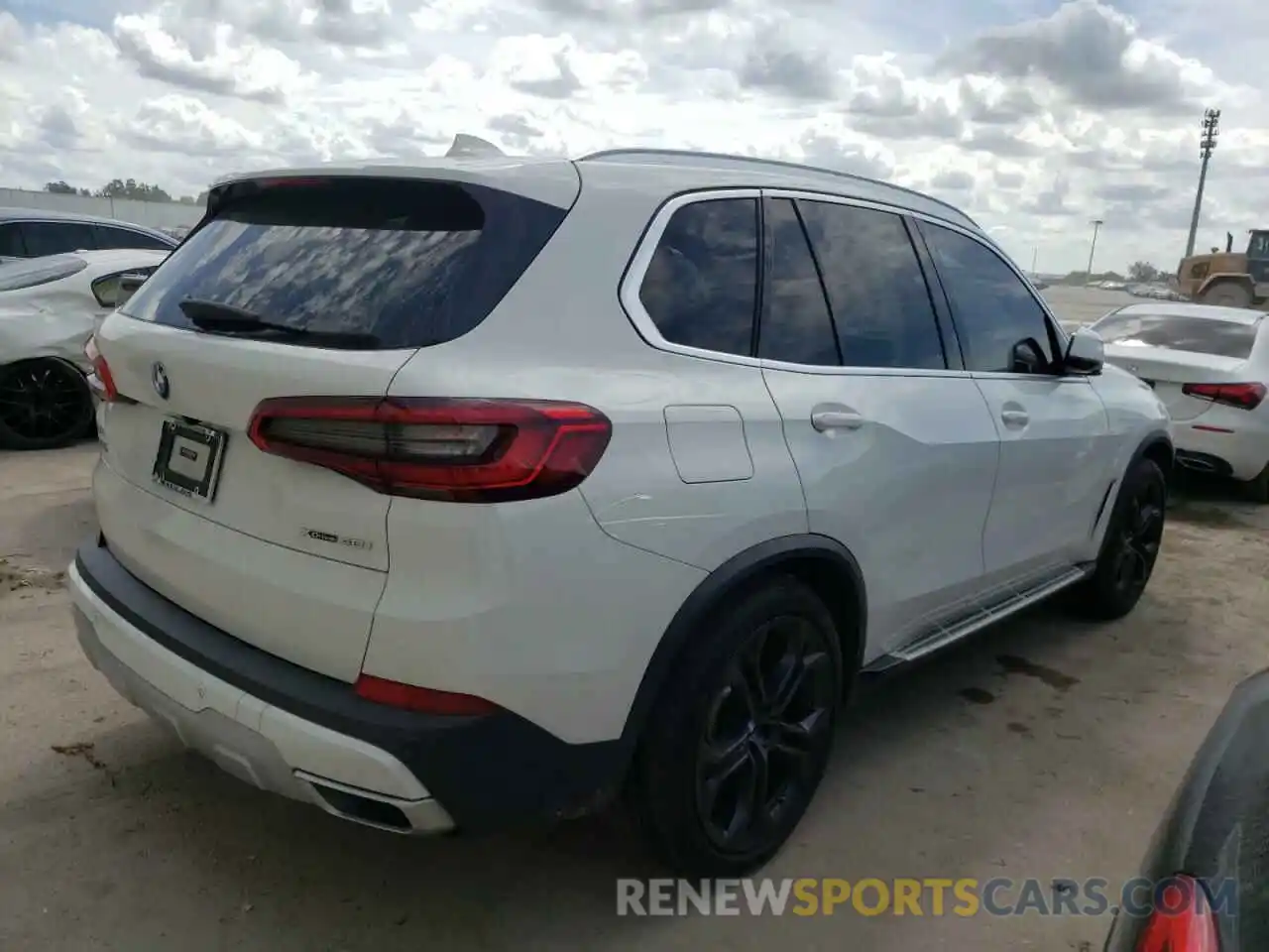 4 Photograph of a damaged car 5UXCR6C55KLK85582 BMW X5 2019