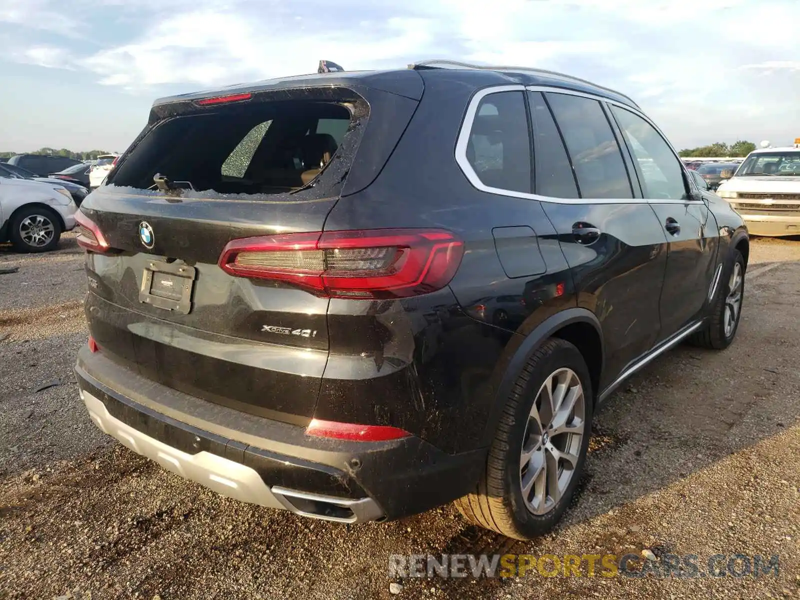 4 Photograph of a damaged car 5UXCR6C55KLK87770 BMW X5 2019