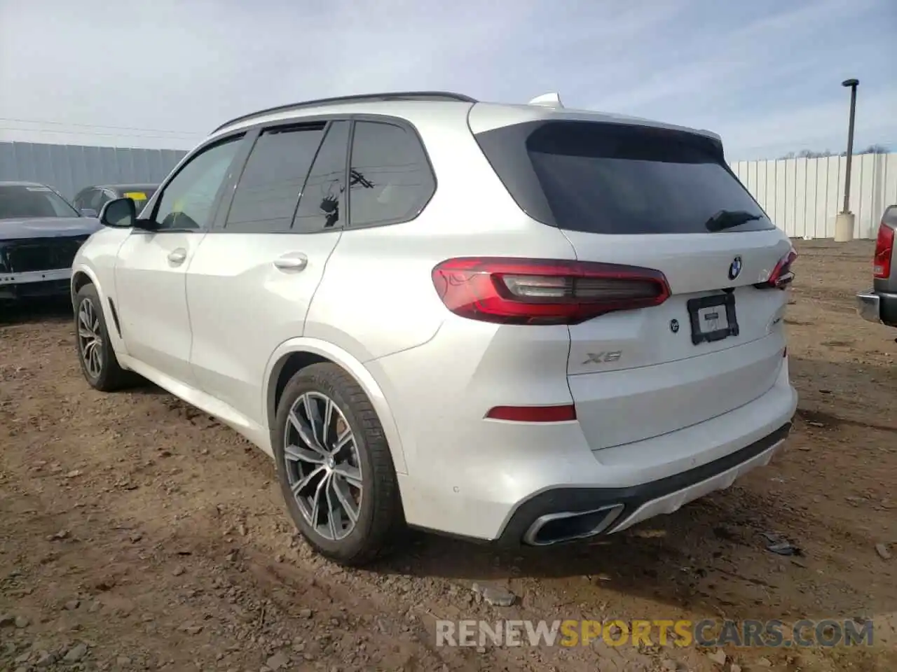 3 Photograph of a damaged car 5UXCR6C55KLL05667 BMW X5 2019