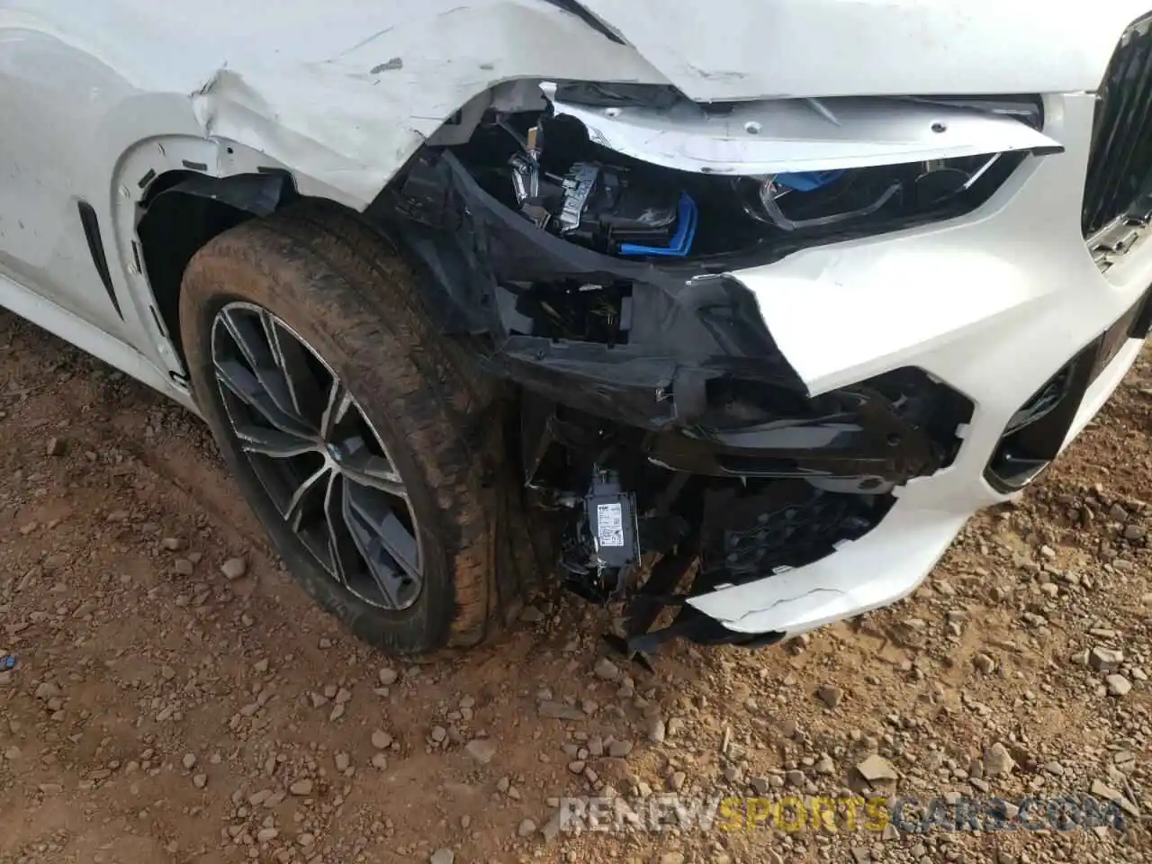 9 Photograph of a damaged car 5UXCR6C55KLL05667 BMW X5 2019