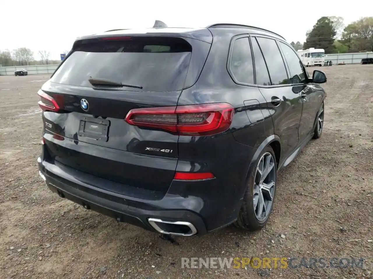 4 Photograph of a damaged car 5UXCR6C55KLL08410 BMW X5 2019