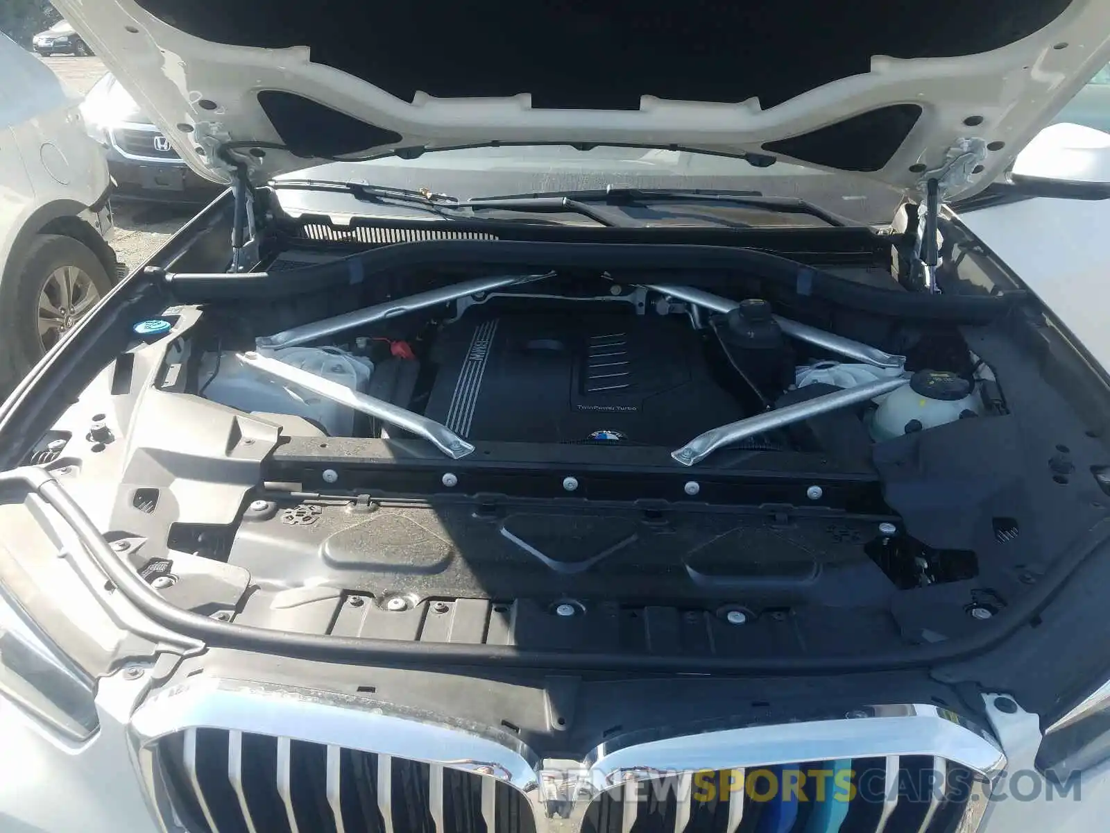 7 Photograph of a damaged car 5UXCR6C55KLL09220 BMW X5 2019