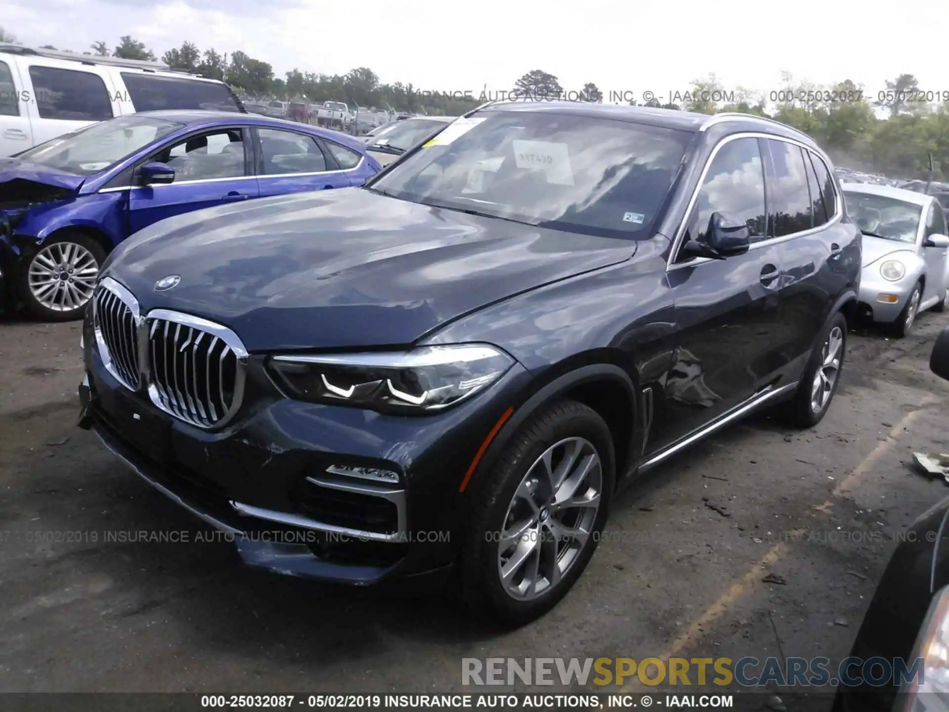 2 Photograph of a damaged car 5UXCR6C55KLL09976 BMW X5 2019