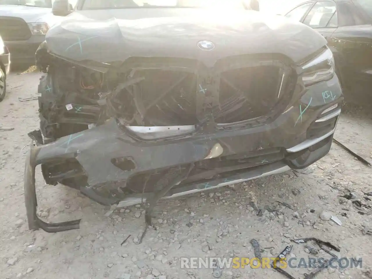 9 Photograph of a damaged car 5UXCR6C55KLL11128 BMW X5 2019