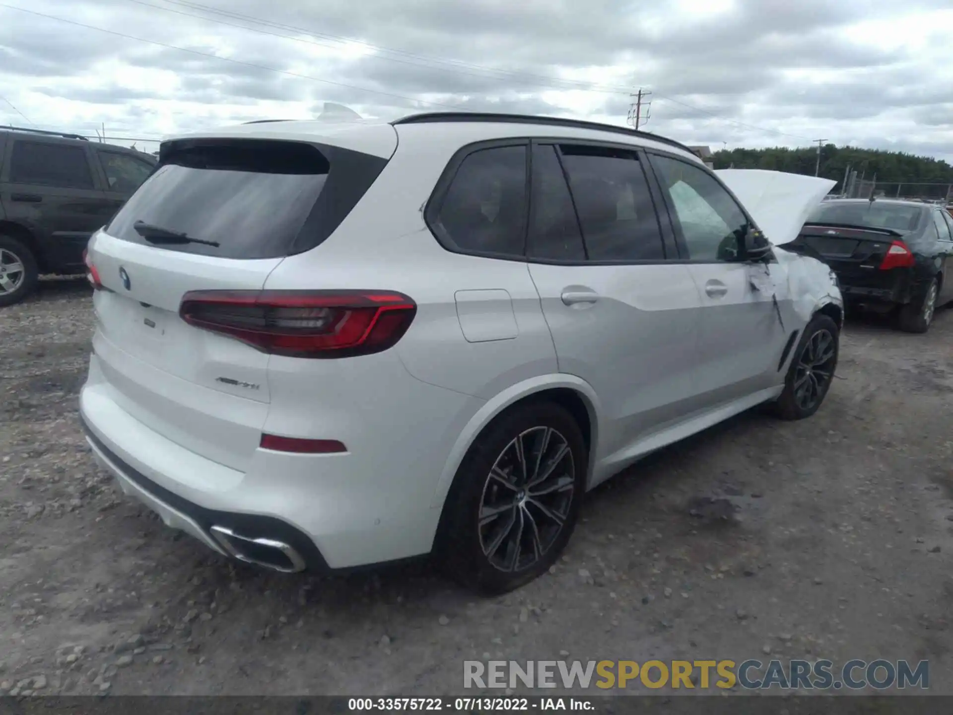 4 Photograph of a damaged car 5UXCR6C55KLL13039 BMW X5 2019