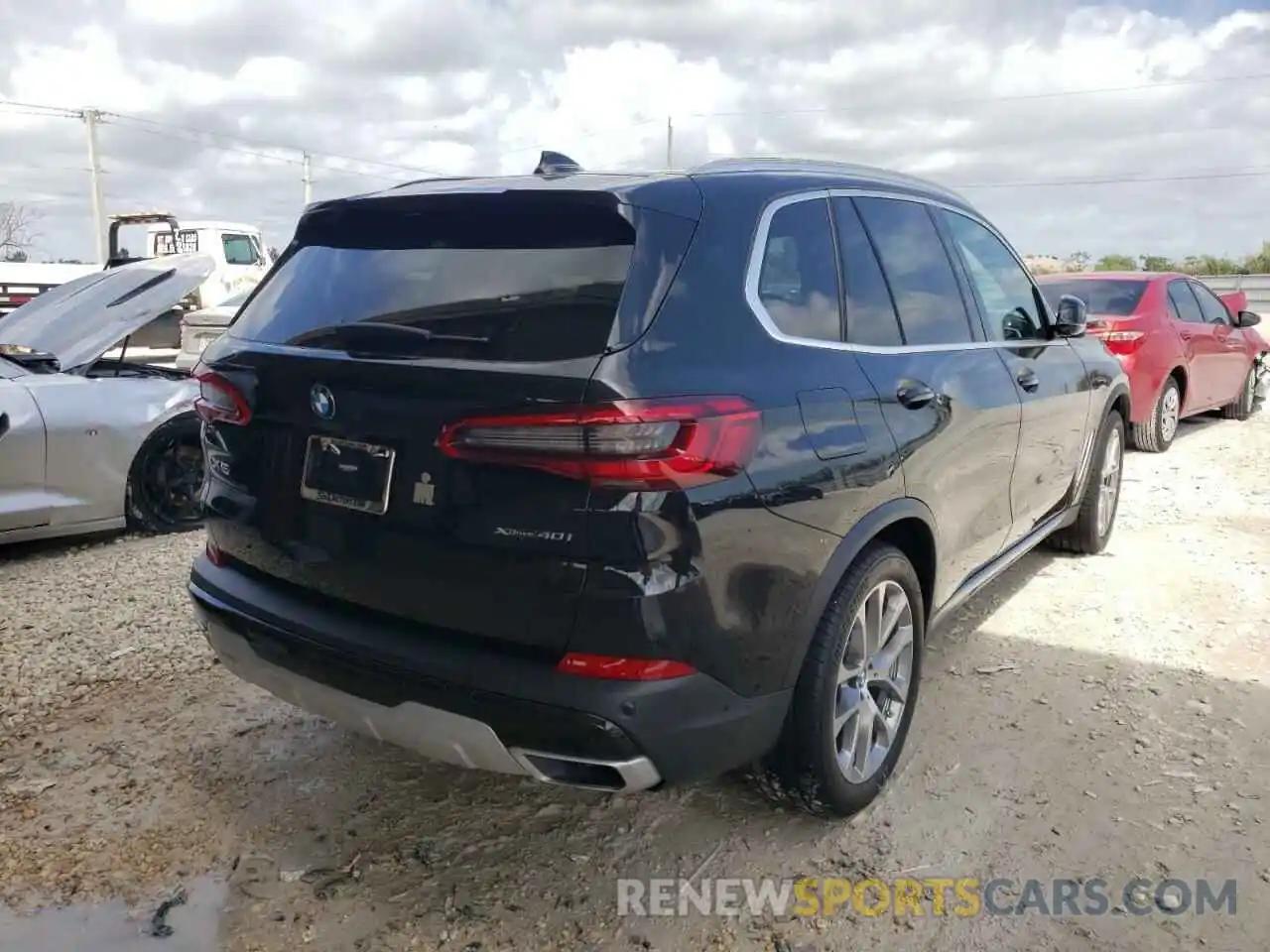 4 Photograph of a damaged car 5UXCR6C55KLL14823 BMW X5 2019