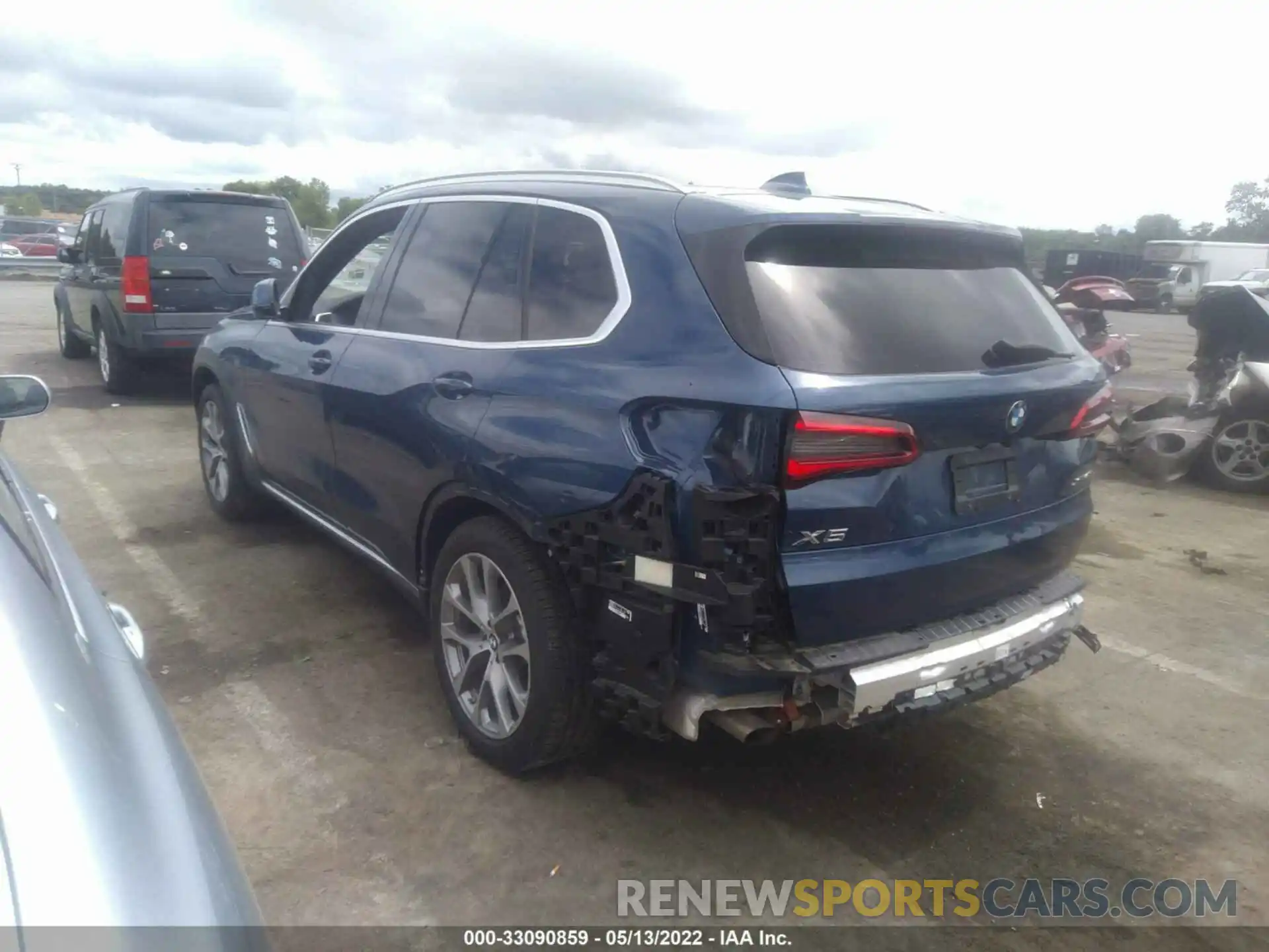 3 Photograph of a damaged car 5UXCR6C55KLL35221 BMW X5 2019