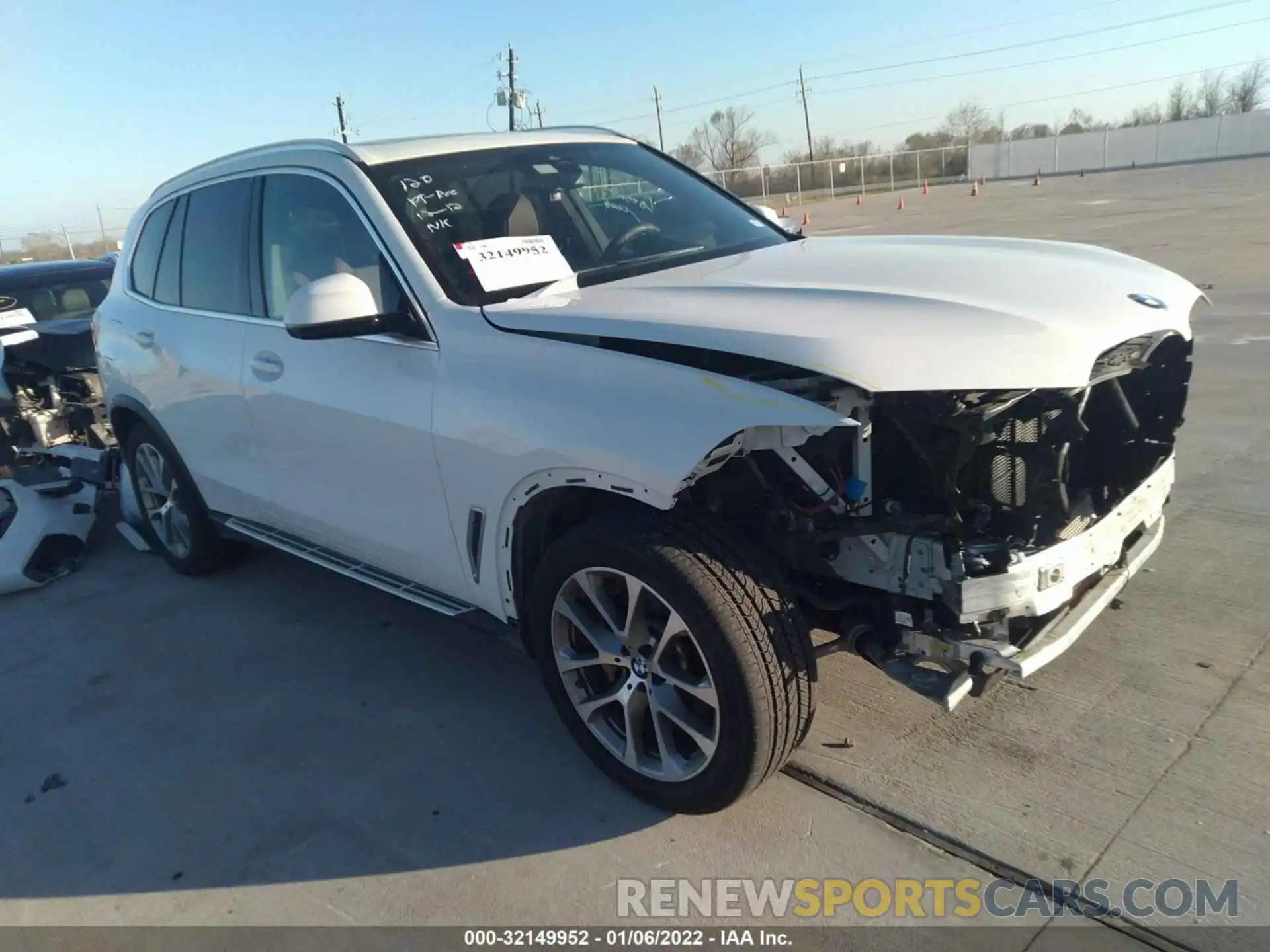 1 Фотография поврежденного автомобиля 5UXCR6C55KLL62824 BMW X5 2019