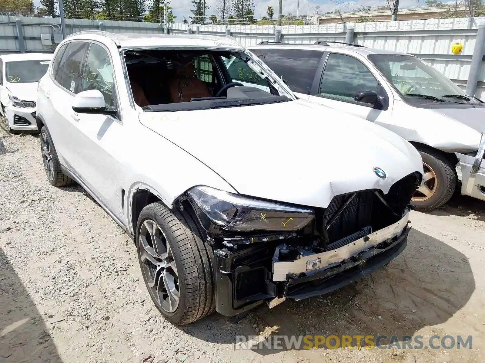 1 Photograph of a damaged car 5UXCR6C55KLL63682 BMW X5 2019