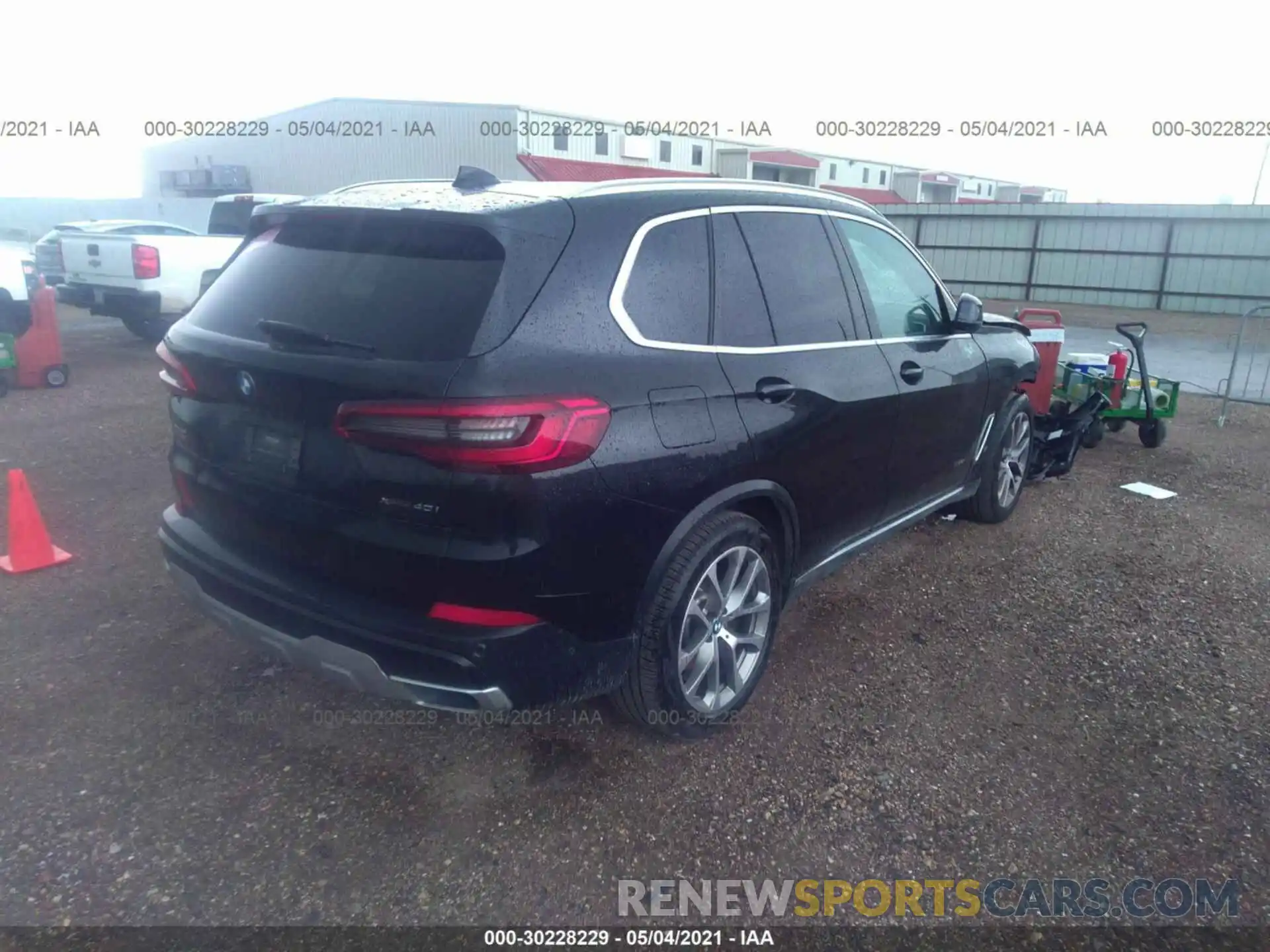 4 Photograph of a damaged car 5UXCR6C56KLK84845 BMW X5 2019