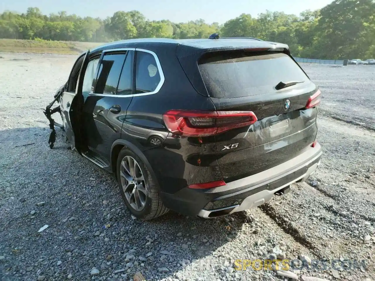 3 Photograph of a damaged car 5UXCR6C56KLK86319 BMW X5 2019