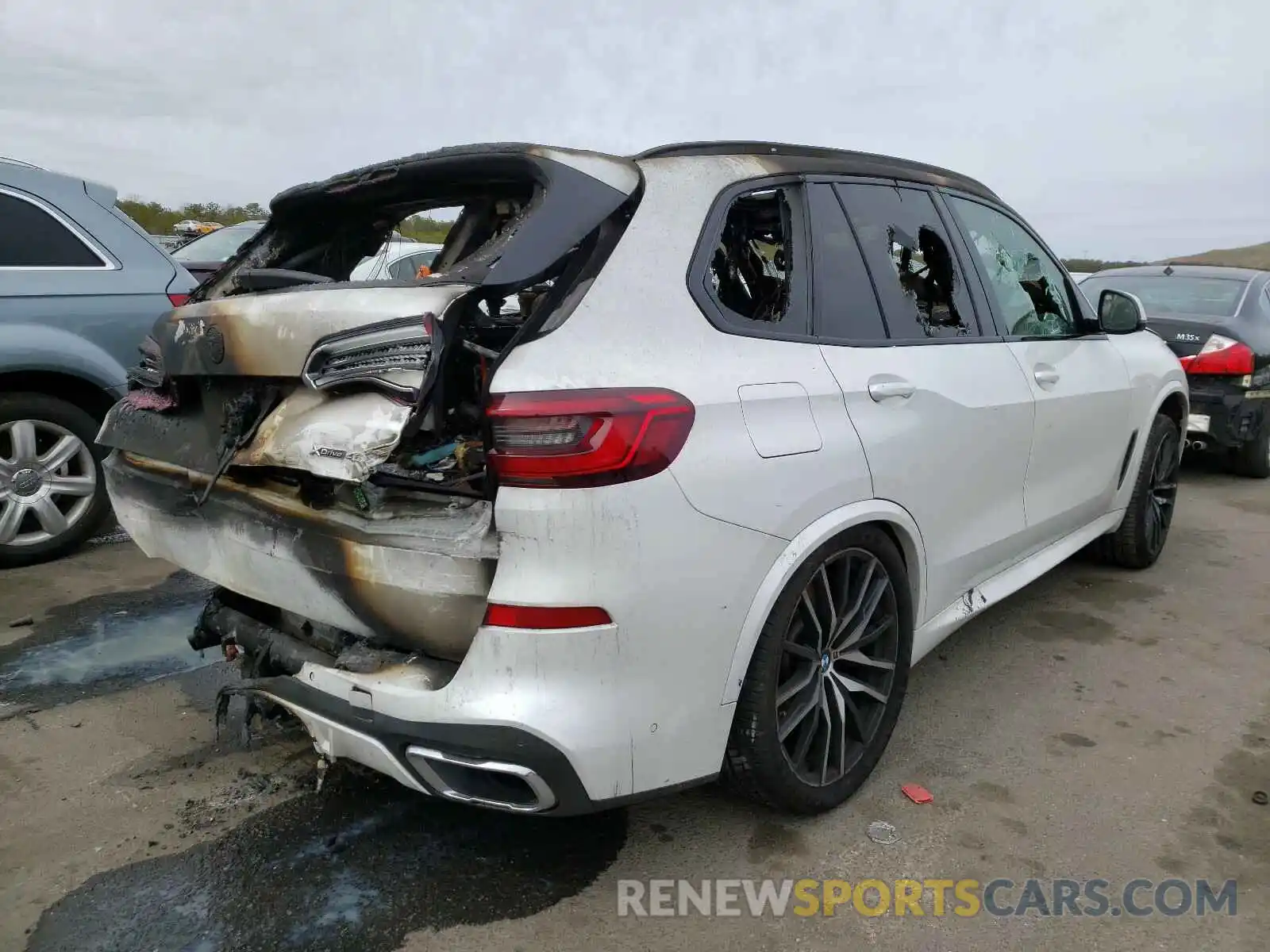 4 Photograph of a damaged car 5UXCR6C56KLL06391 BMW X5 2019