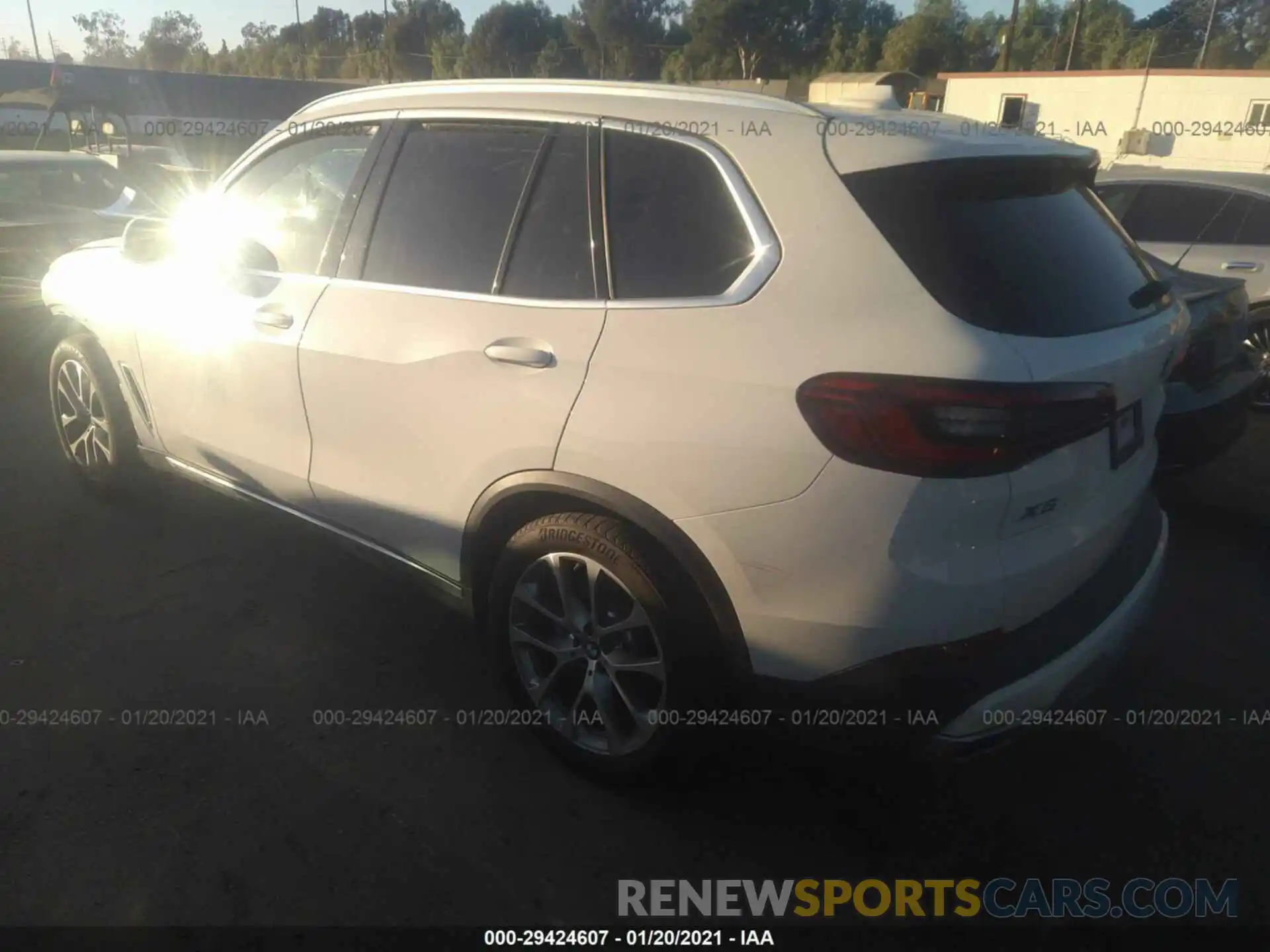 3 Photograph of a damaged car 5UXCR6C56KLL09775 BMW X5 2019