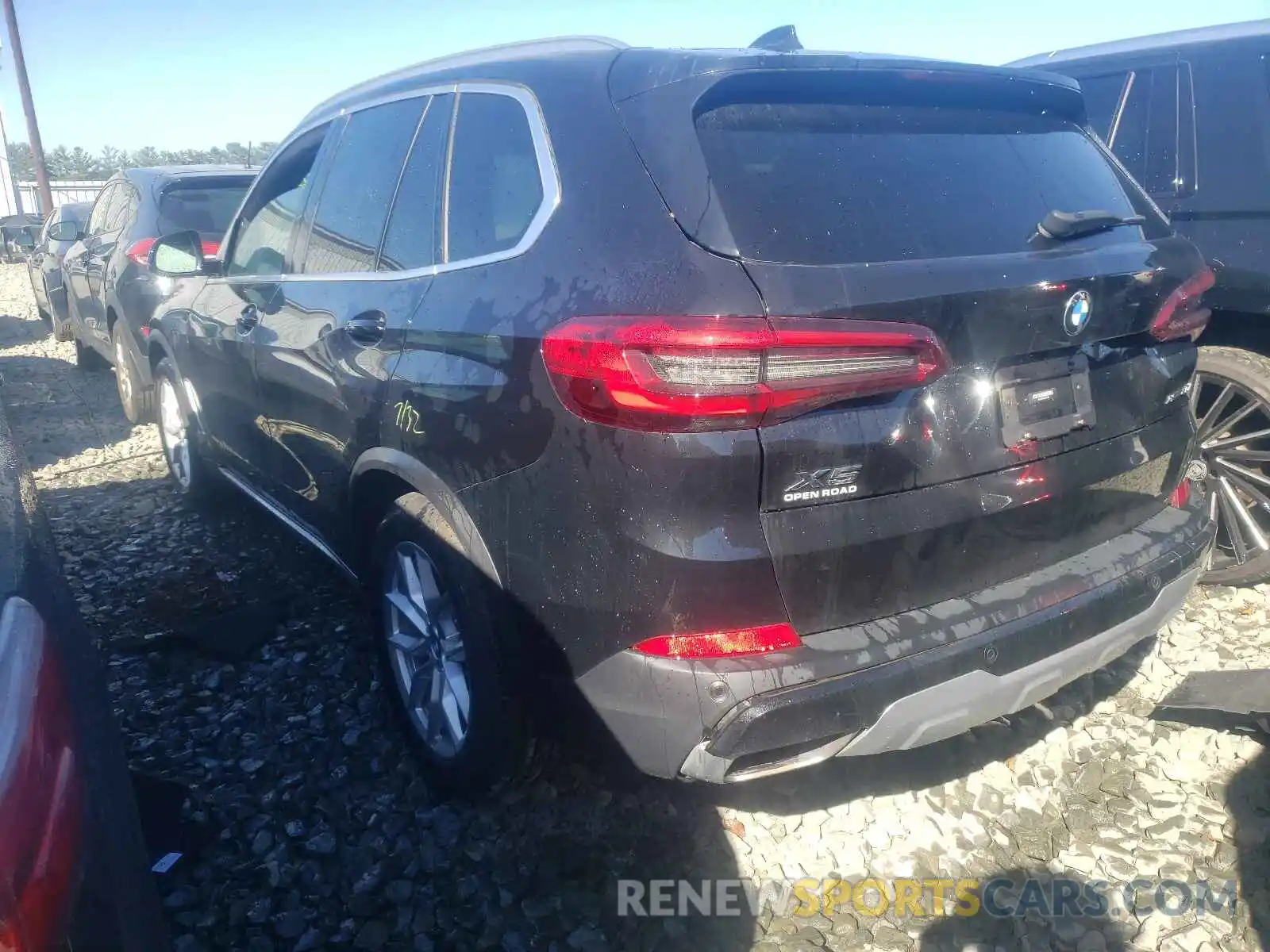 3 Photograph of a damaged car 5UXCR6C56KLL21862 BMW X5 2019