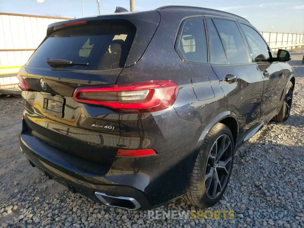 4 Photograph of a damaged car 5UXCR6C56KLL22624 BMW X5 2019