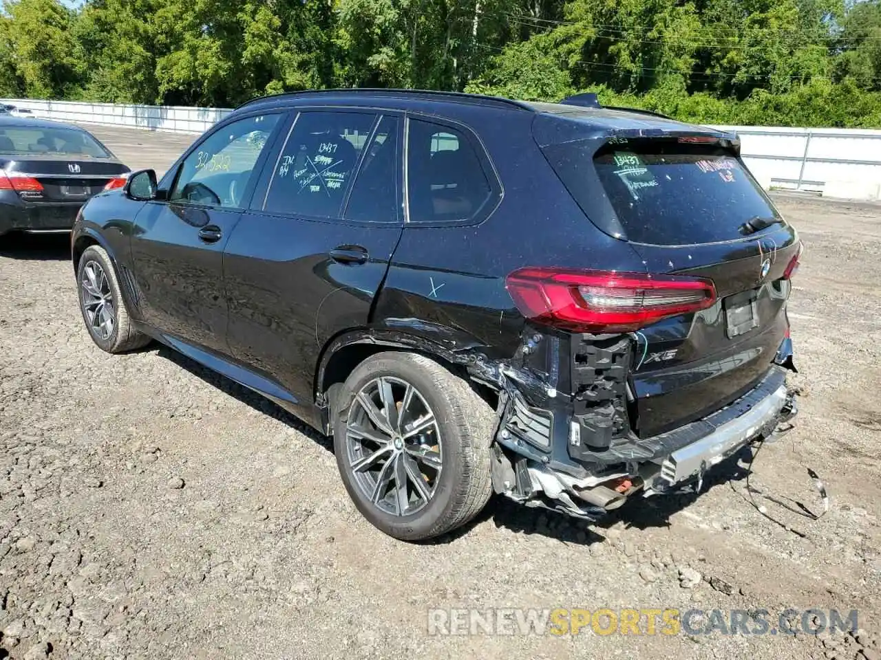 3 Photograph of a damaged car 5UXCR6C56KLL27161 BMW X5 2019