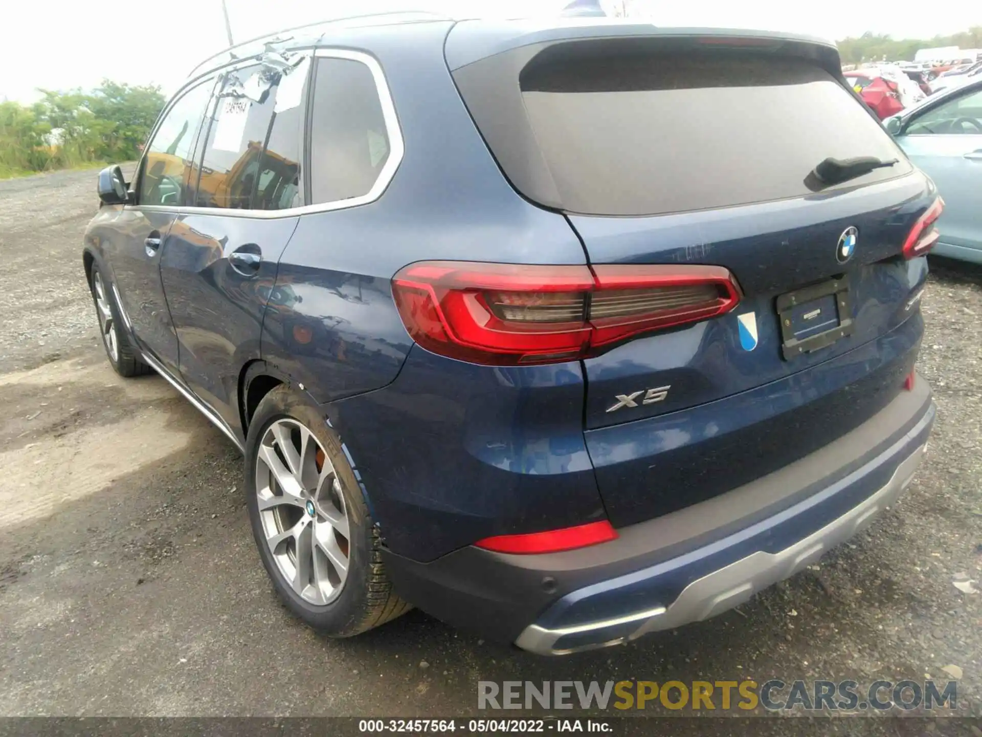 3 Photograph of a damaged car 5UXCR6C56KLL37429 BMW X5 2019