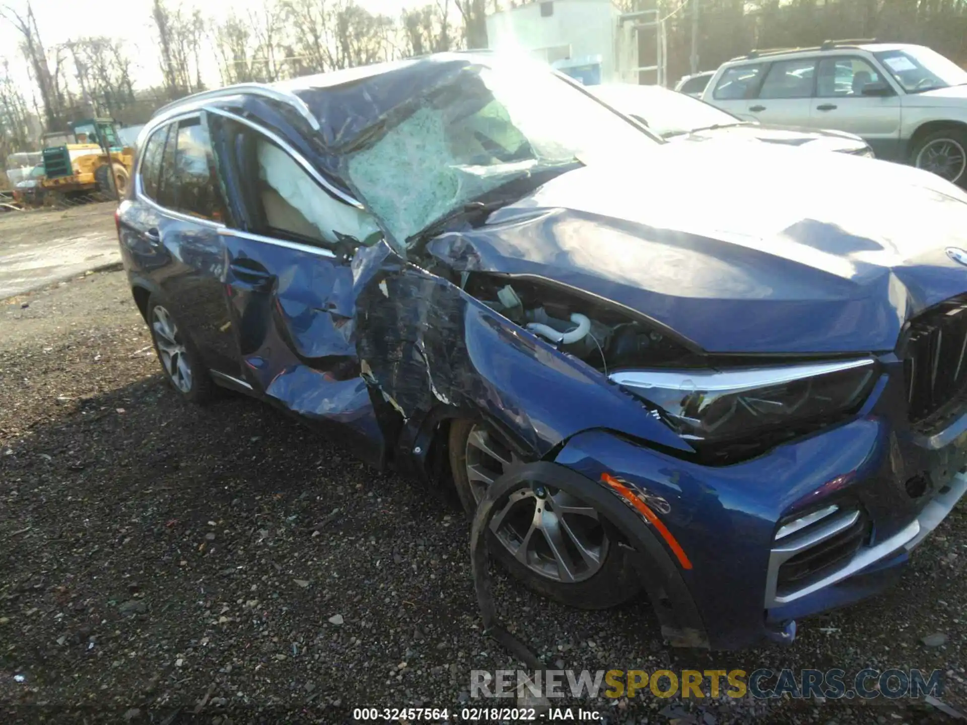 6 Photograph of a damaged car 5UXCR6C56KLL37429 BMW X5 2019