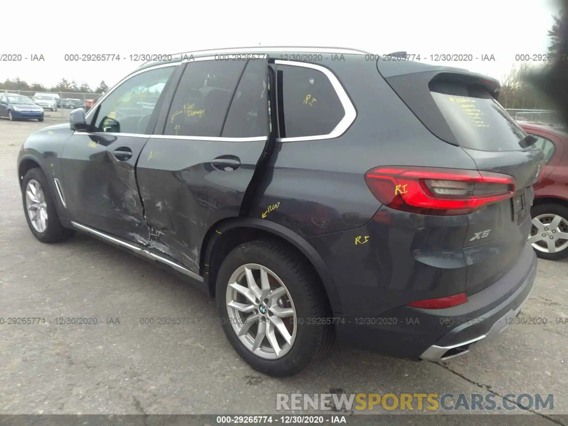 3 Photograph of a damaged car 5UXCR6C56KLL38693 BMW X5 2019