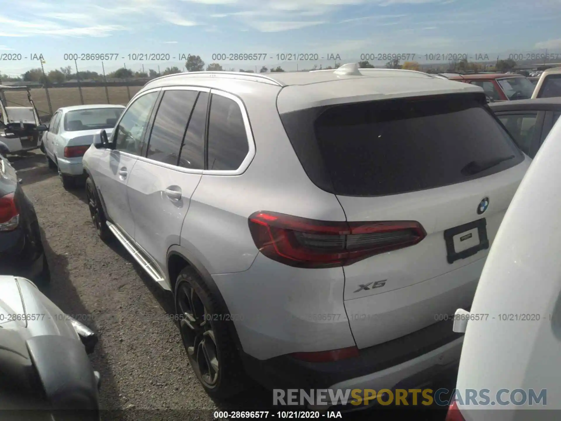 3 Фотография поврежденного автомобиля 5UXCR6C56KLL51136 BMW X5 2019