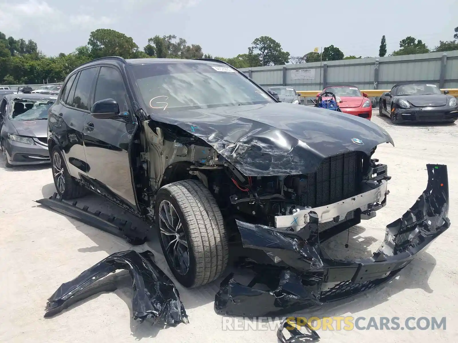 1 Photograph of a damaged car 5UXCR6C56KLL52383 BMW X5 2019