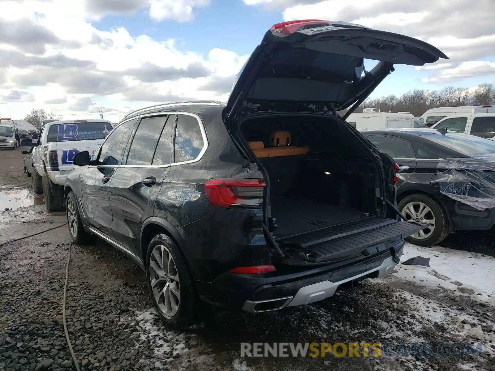 3 Photograph of a damaged car 5UXCR6C57KLB12374 BMW X5 2019