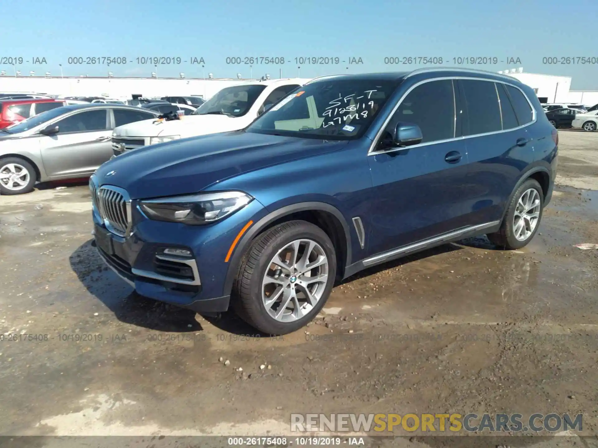 2 Фотография поврежденного автомобиля 5UXCR6C57KLK82683 BMW X5 2019