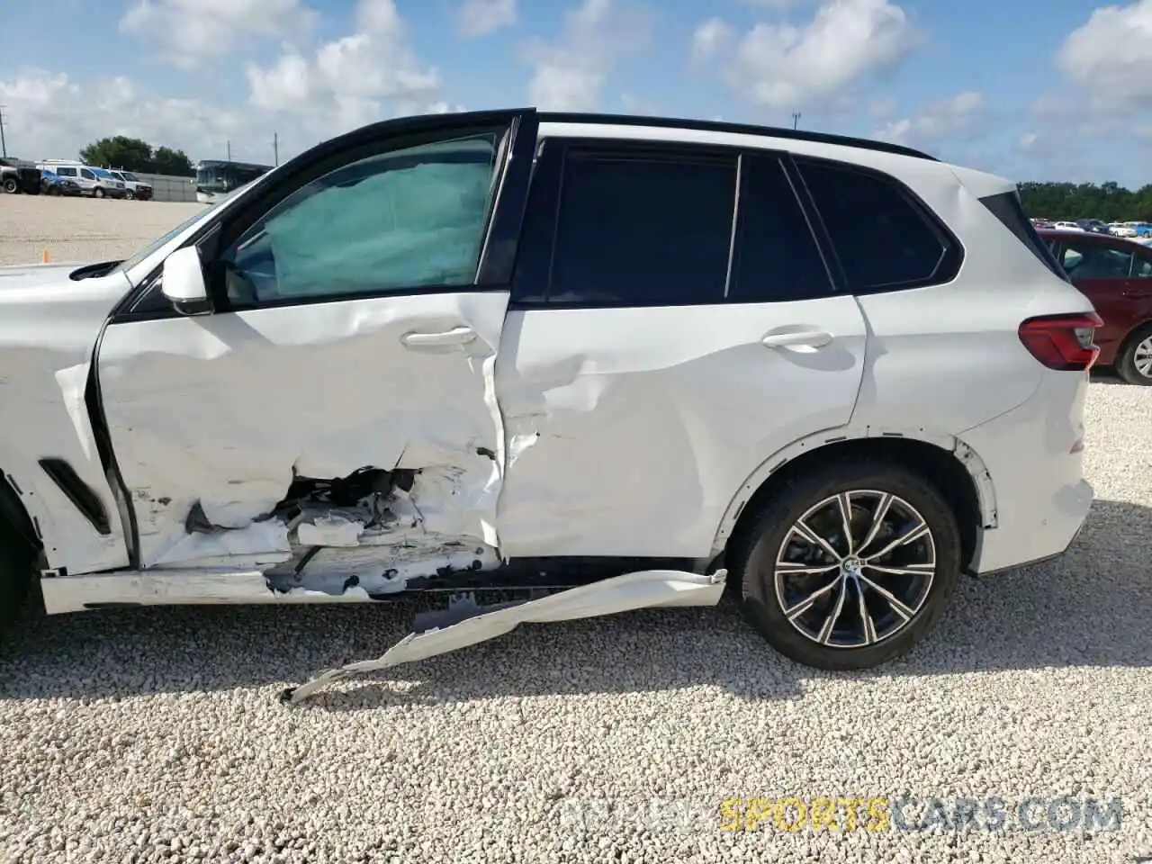 10 Photograph of a damaged car 5UXCR6C57KLK86555 BMW X5 2019