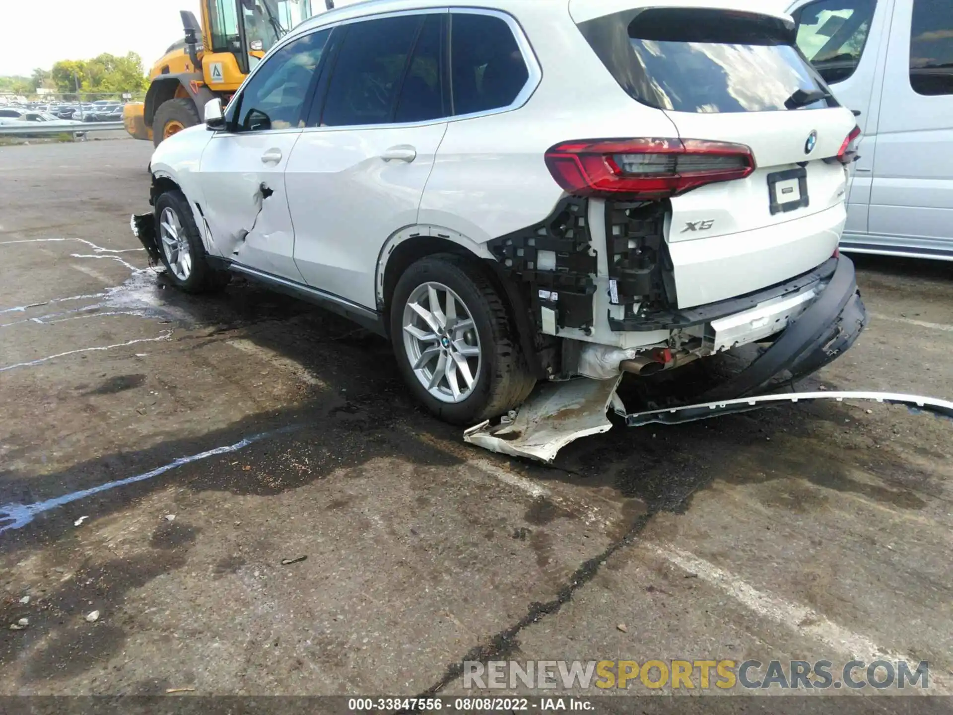 6 Photograph of a damaged car 5UXCR6C57KLK87561 BMW X5 2019