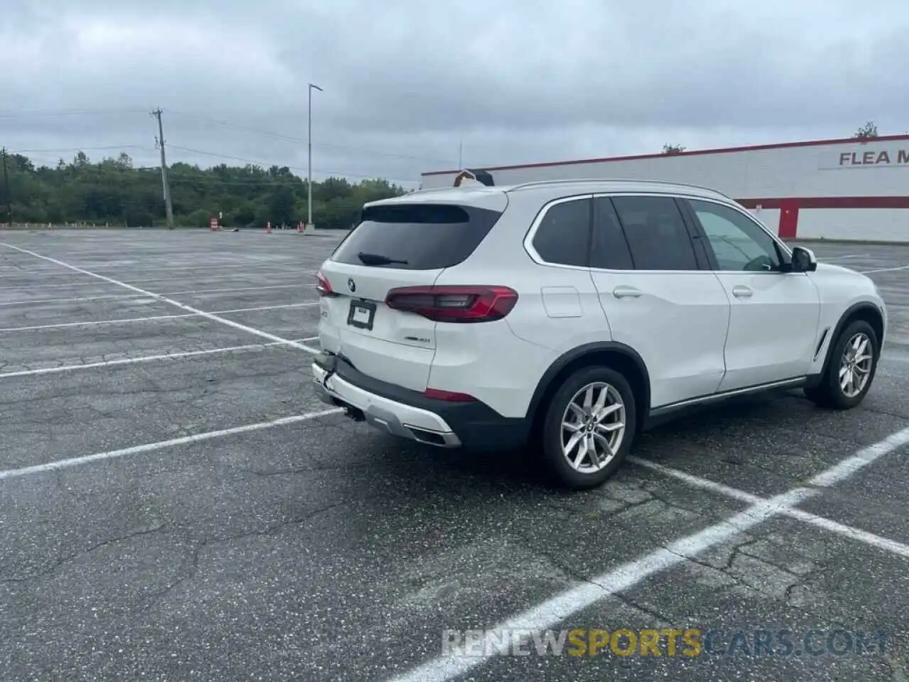 4 Photograph of a damaged car 5UXCR6C57KLL21949 BMW X5 2019