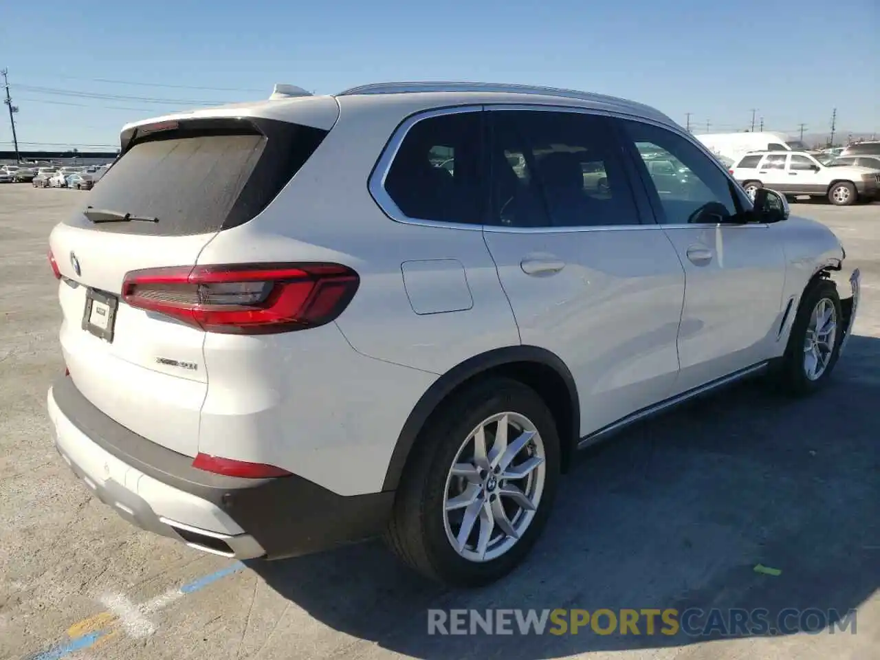 4 Photograph of a damaged car 5UXCR6C57KLL22115 BMW X5 2019