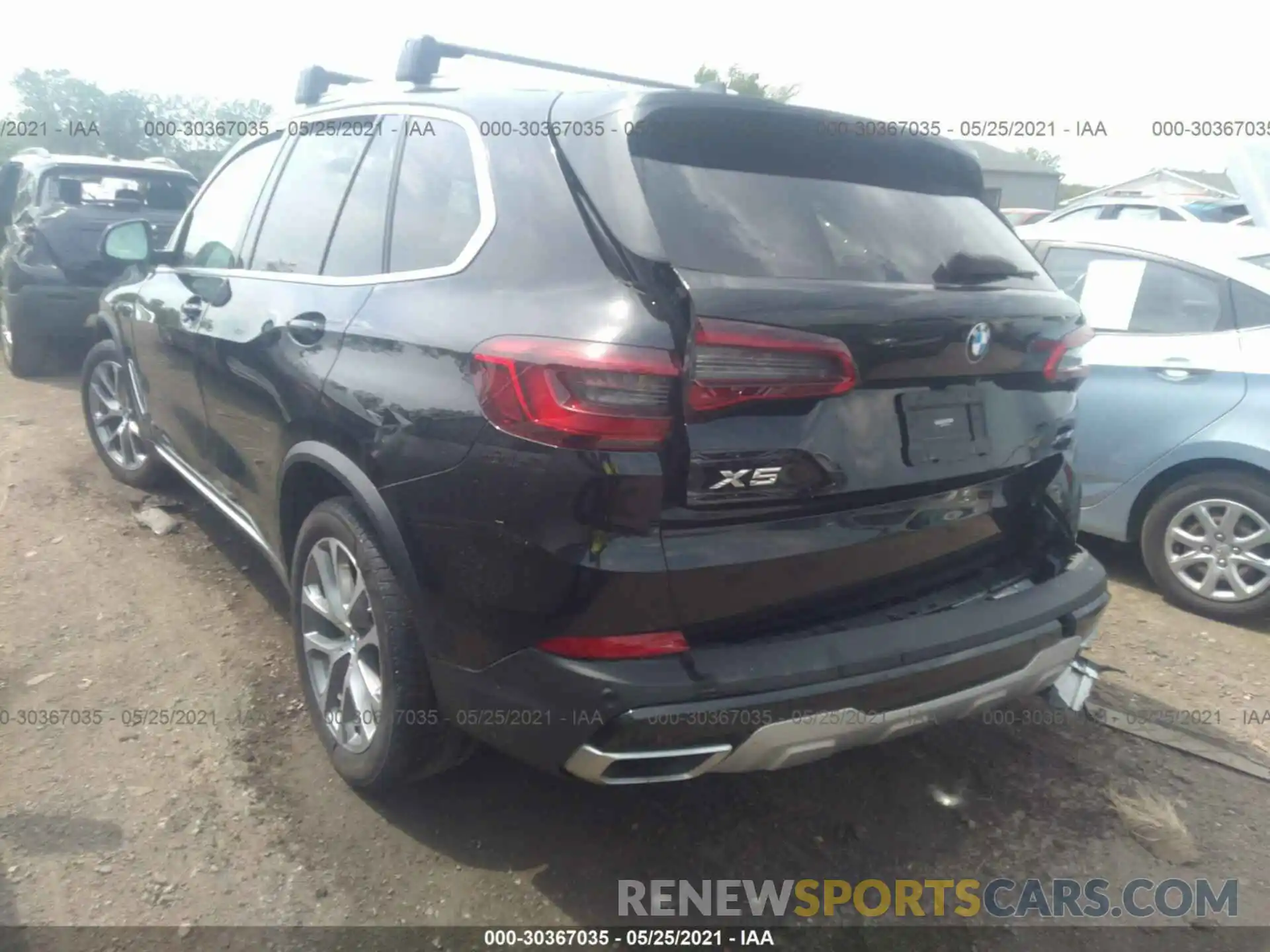 3 Photograph of a damaged car 5UXCR6C57KLL61352 BMW X5 2019