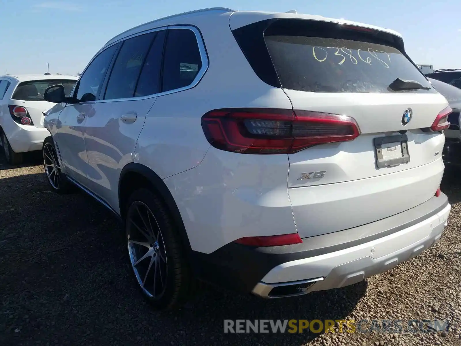 3 Photograph of a damaged car 5UXCR6C58KLK81266 BMW X5 2019