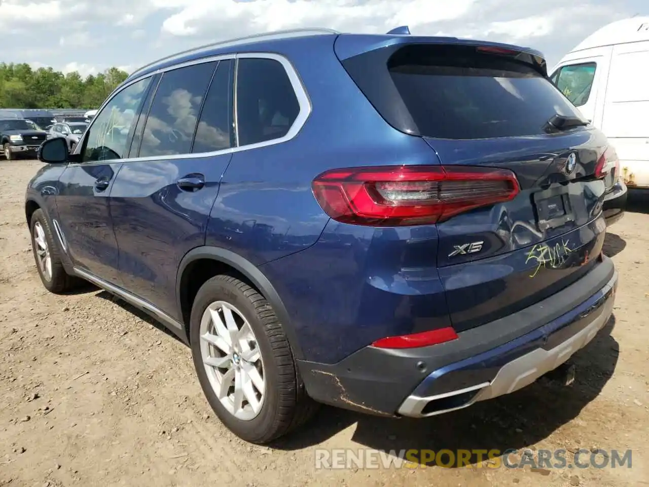 3 Photograph of a damaged car 5UXCR6C58KLK83387 BMW X5 2019