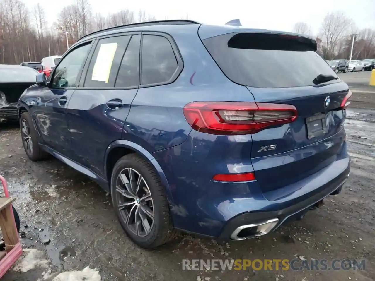 3 Photograph of a damaged car 5UXCR6C58KLK86595 BMW X5 2019