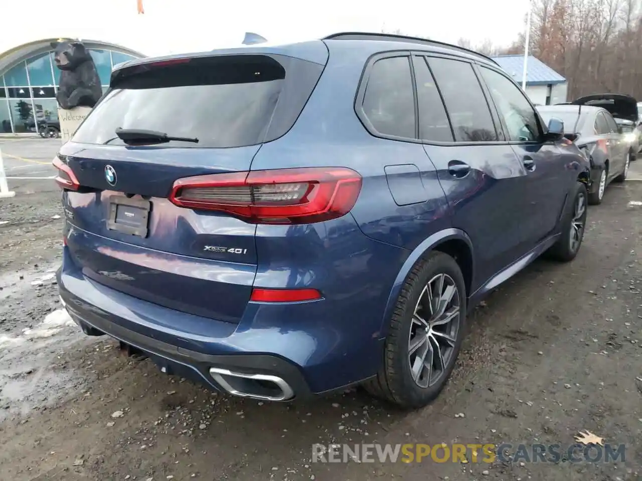 4 Photograph of a damaged car 5UXCR6C58KLK86595 BMW X5 2019