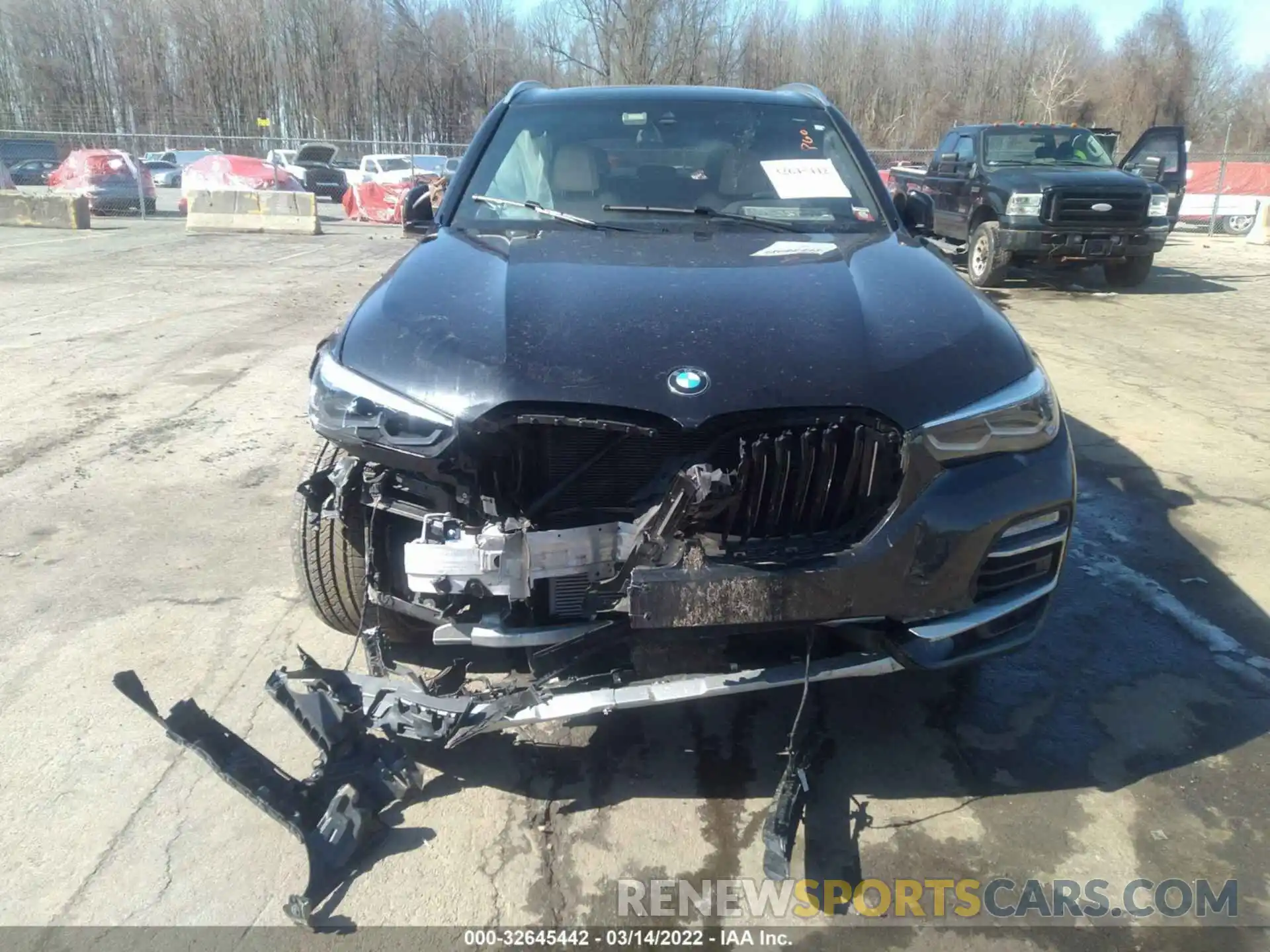 6 Photograph of a damaged car 5UXCR6C58KLL06408 BMW X5 2019