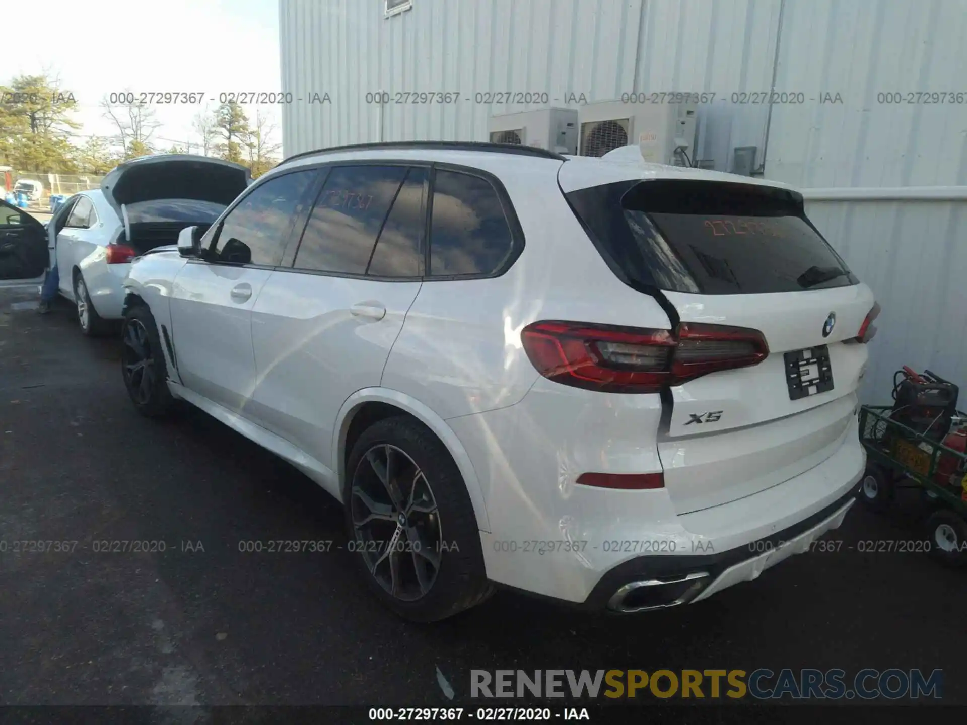 3 Фотография поврежденного автомобиля 5UXCR6C58KLL09518 BMW X5 2019