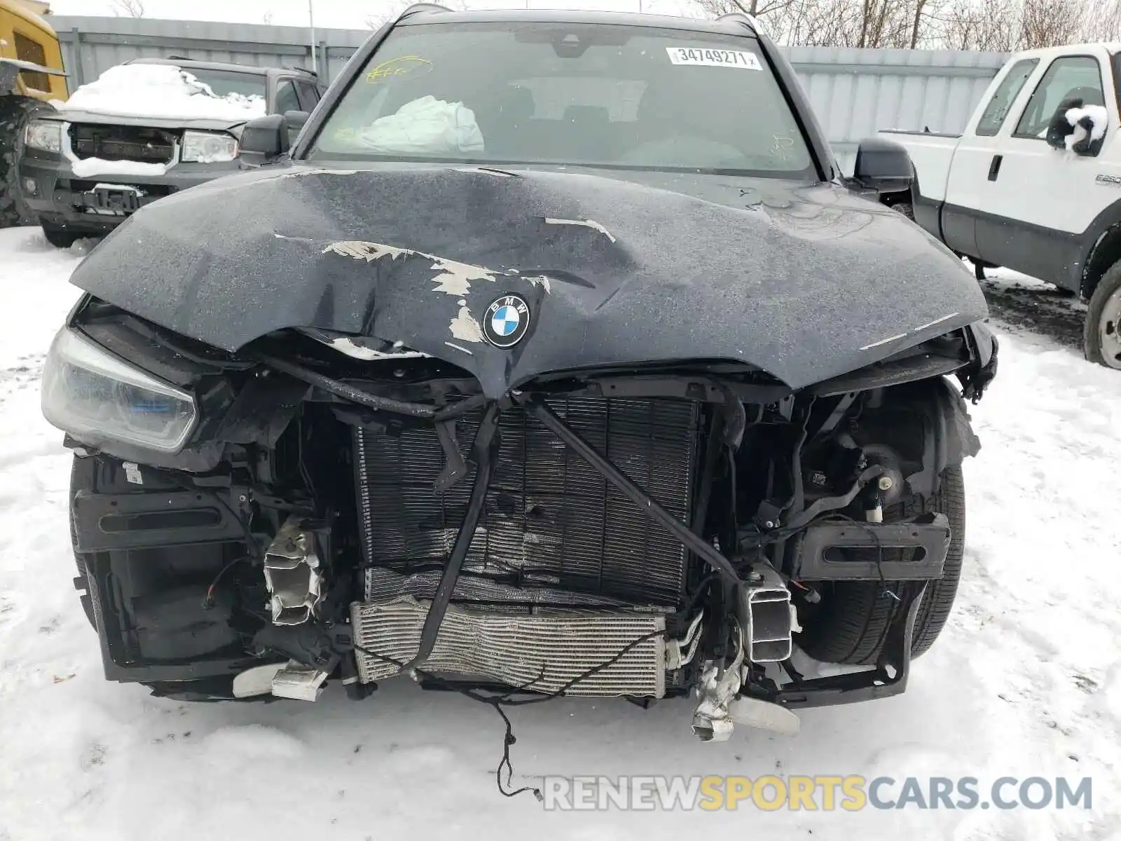 9 Photograph of a damaged car 5UXCR6C58KLL12922 BMW X5 2019